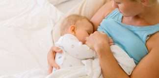การเลี้ยงลูกด้วยนมแม่