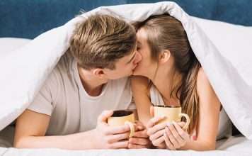 Kiss Definition & Meaning